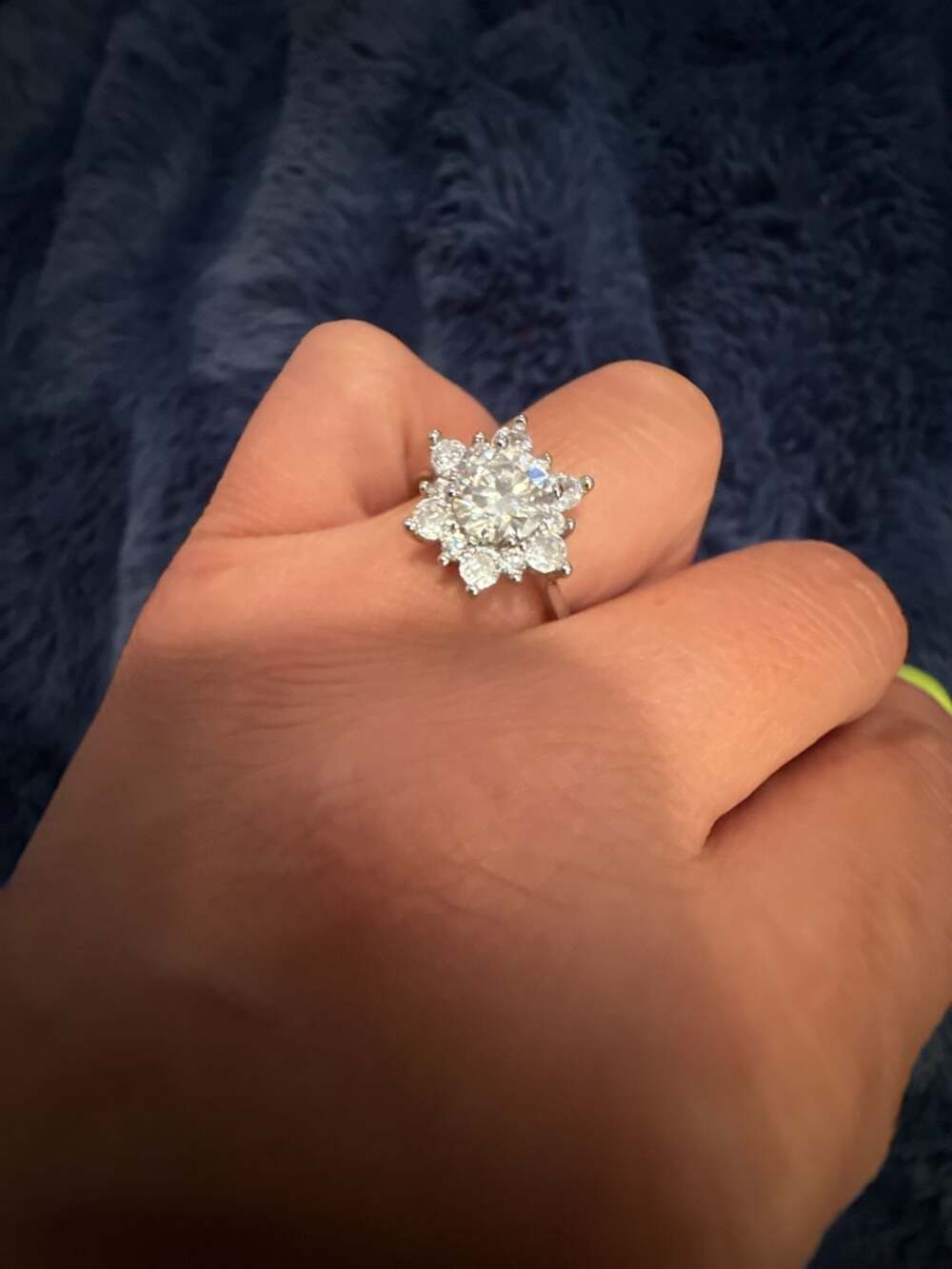 Sparkling moissanite silver ring size 8